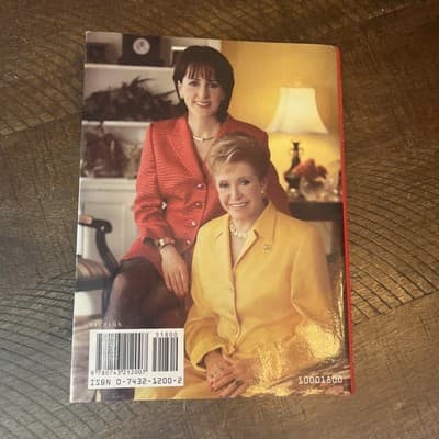 Deck the Halls by Mary Higgins Clark and Carol Higgins Clark (2000, Hardcover) - Thumbnail 2