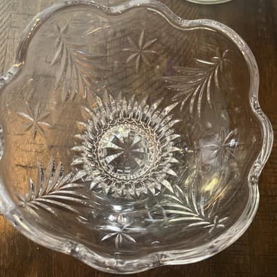 Vintage Pressed Glass Decorative Bowl - Thumbnail 2