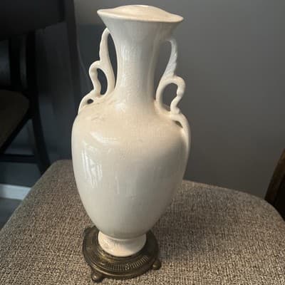 Elegant White Ceramic Vase with Ornate Handles - Thumbnail 3