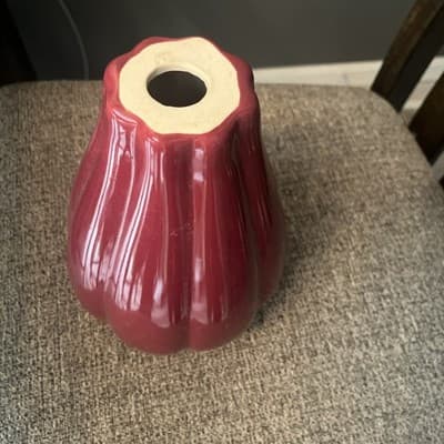 Red Ceramic Fluted Vase Decorative Home Accent - Thumbnail 2