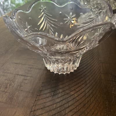Vintage Pressed Glass Decorative Bowl - Thumbnail 3