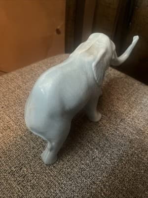 porcelain figurine Light Blue Elephant 8 X 2x 5 - Thumbnail 2