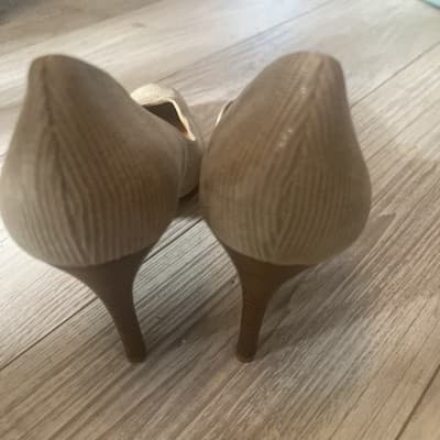 Ann Taylor Pumps Size 9 Dress Heels Shoes Taupe Textured Neutral Career Stacked - Thumbnail 5