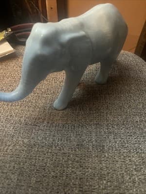 porcelain figurine Light Blue Elephant 8 X 2x 5 - Thumbnail 4