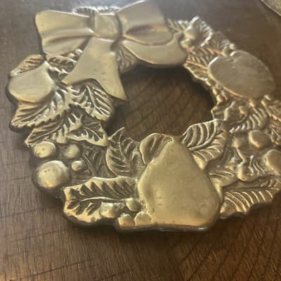 Brass Christmas Wreath Decor - Thumbnail 2