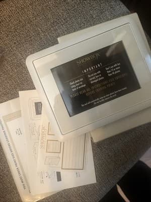 Shoebox Photo Viewer - Image 1