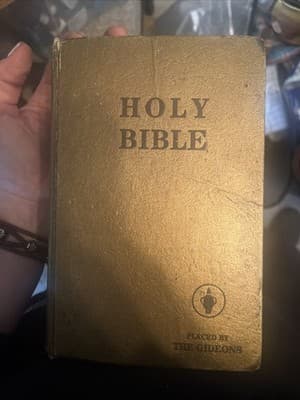 Holy Bible-Placed by The Gideons (1985-05-03) - Image 1