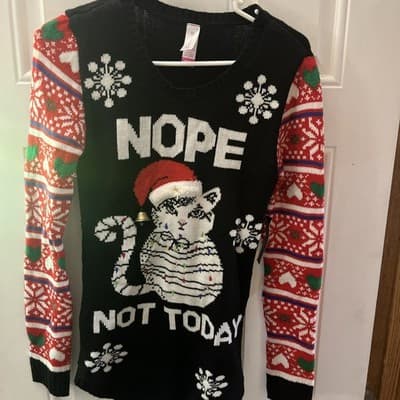 No Boundaries Junior's Flashing Light Up Holiday Christmas Graphic Sweater - Image 1