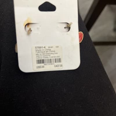 Claire’s Small Gold Tone Accent With ❤️ Dangle Sensitive Solutions - Thumbnail 4