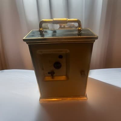 Howard Miller Carriage Style Desk Clock Gold Black Metal Quartz Analog Vintage - Thumbnail 4