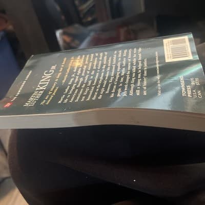 Martin Luther King, Jr: Warrior for Peace (Townsend Library) - VERY GOOD - Thumbnail 3