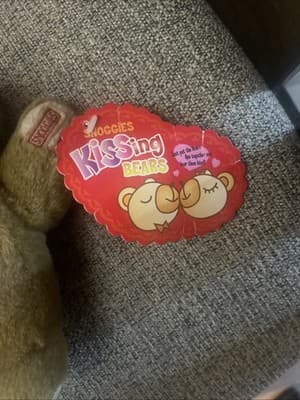 Snoggies Vtg magnetic Kissing Bears Plush 7" NWT sealed NOS valentines hearts - Thumbnail 2