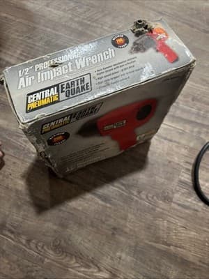 Central Pneumatic 1/2" Air Impact Wrench Model 68424 Earthquake VGC - Thumbnail 2
