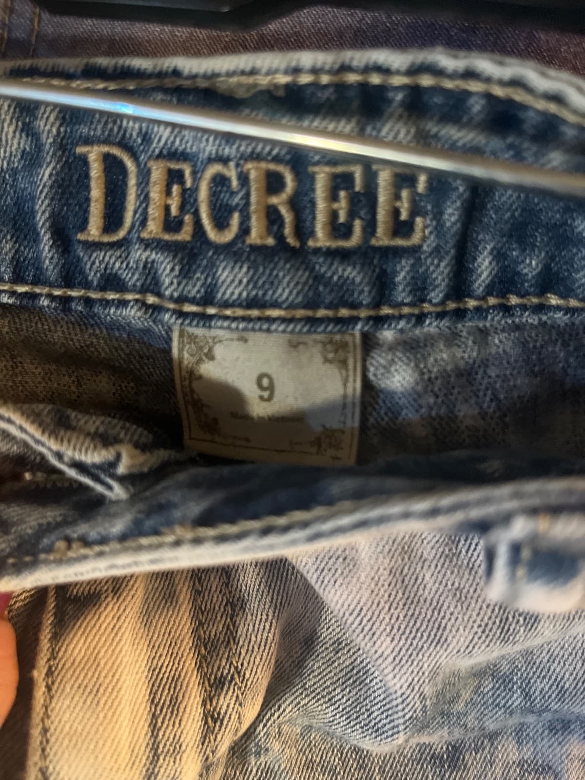 Decree Women’s Denim Jean Cutoff Shorts Size 9 Acid Wash Light Blue - Thumbnail 4