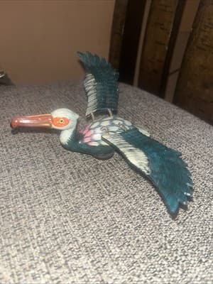 Pelican Magnet Decoration Painted 4-1/2” Long W/ Wings Move Flutter With Springs - Image 1