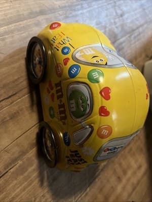 M & M Collectors VW Beetle Bug Tin, Rare - Image 1