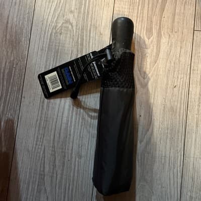 ShedRain WindPro Vented Auto Open Close Portable Compact Travel Umbrella New - Thumbnail 4