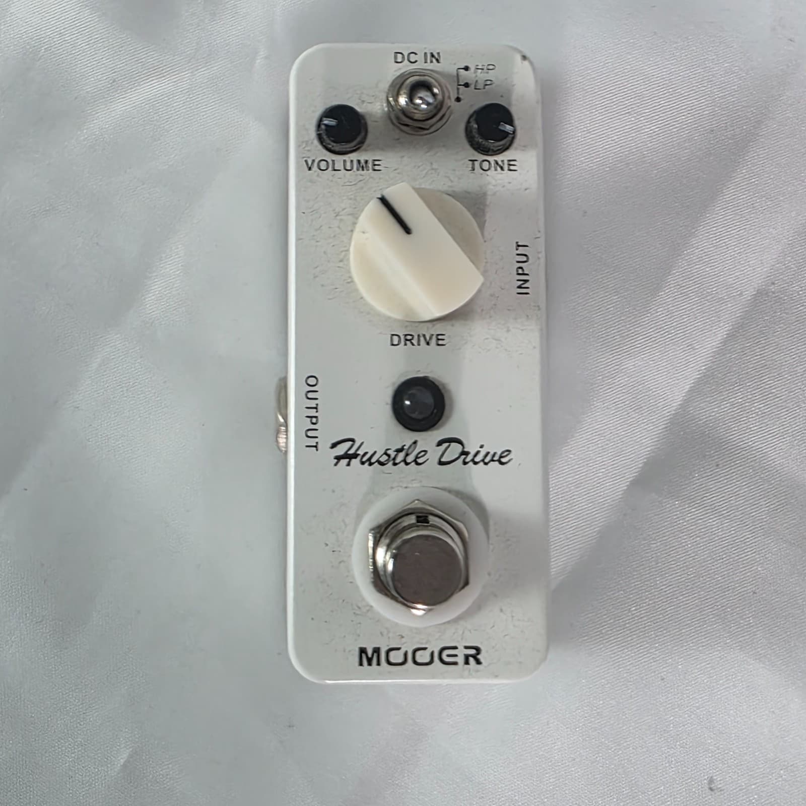 Mooer Hustle Drive Micro Overdrive Distortion Guitar Effects Pedal - OCD Clone - Thumbnail 3