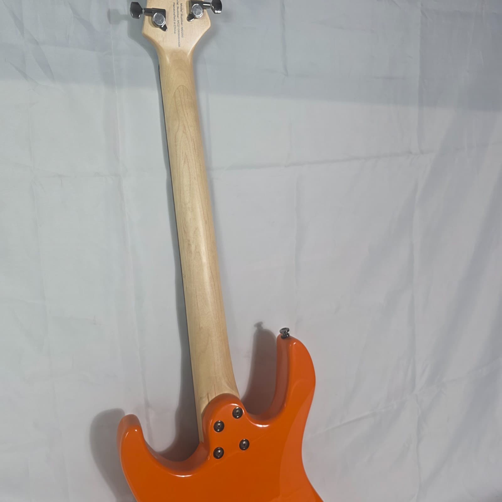 Mitchell MD200 Modern Series Double Cutaway Electric Guitar Orange H/S Pickups - Thumbnail 8