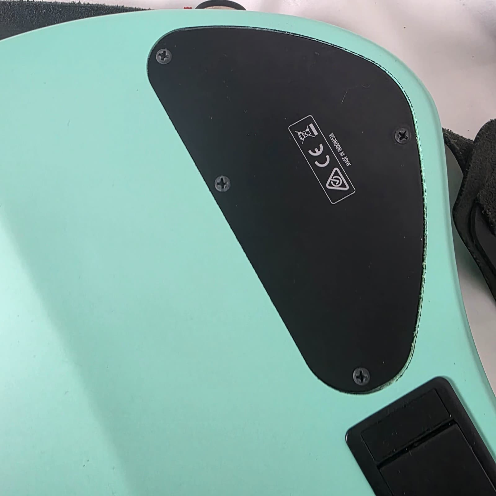 Ibanez EHB1005MS Bass Workshop 5-String Headless Bass Electric Guitar Green - Thumbnail 17