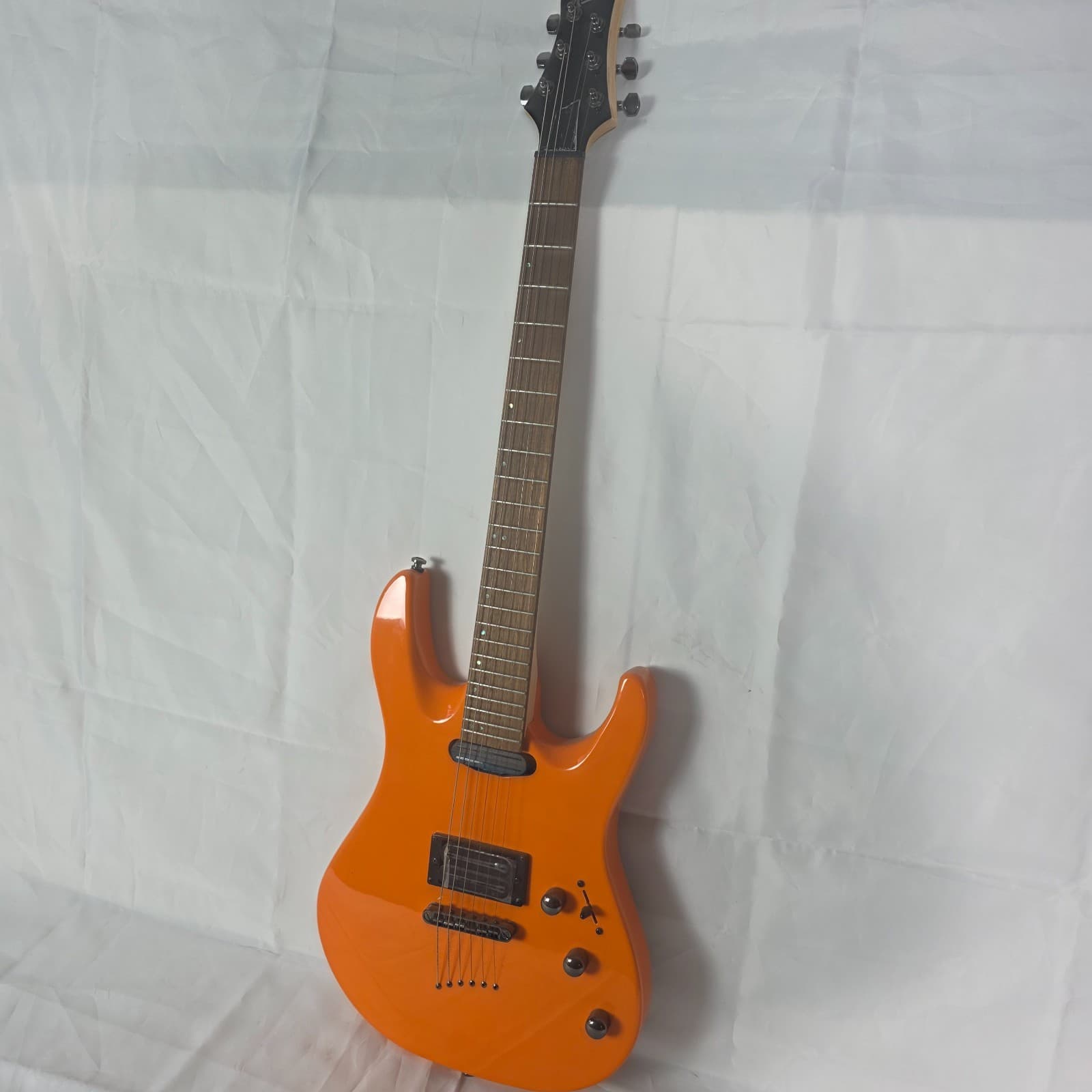 Mitchell MD200 Modern Series Double Cutaway Electric Guitar Orange H/S Pickups - Thumbnail 2