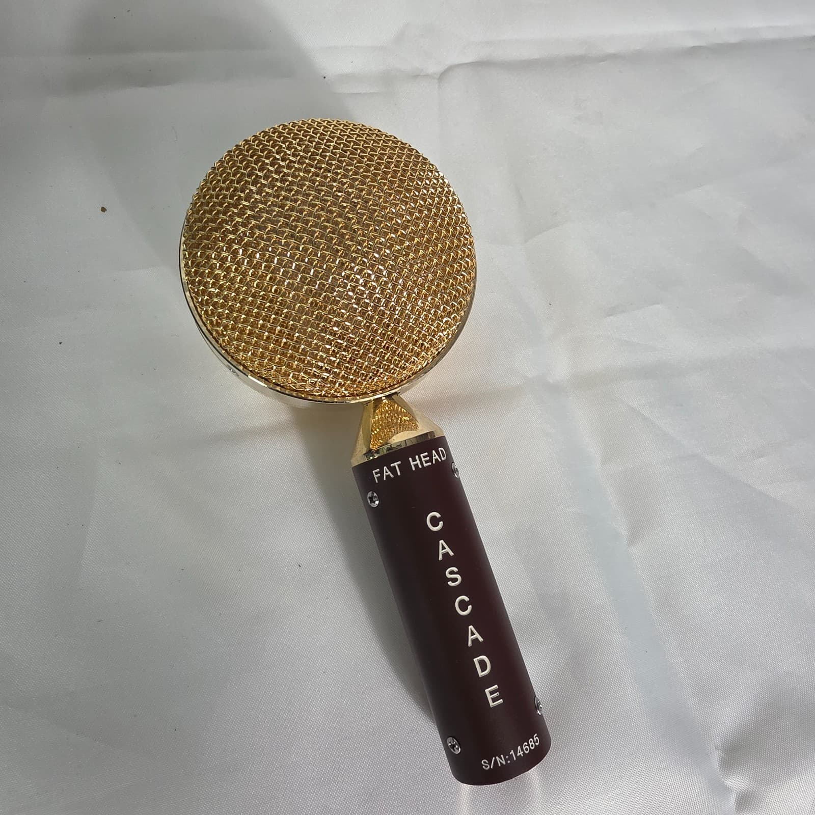Cascade Fat Head Ribbon Microphone Matched with Case & Shockmounts Gold - Thumbnail 3