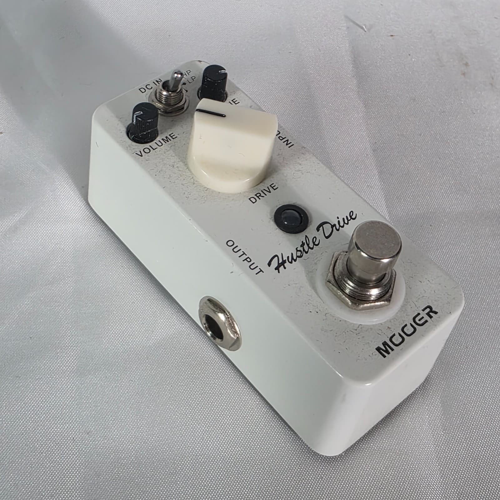Mooer Hustle Drive Micro Overdrive Distortion Guitar Effects Pedal - OCD Clone - Thumbnail 2