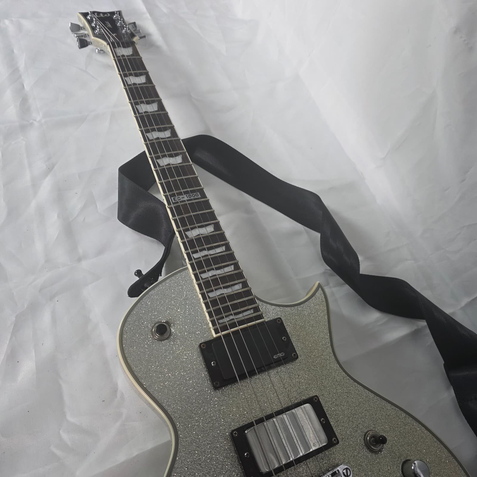 ESP LTD EC-1000 Deluxe Silver Sparkle MIK Korea Electric Guitar - EMG Pickups - Thumbnail 11