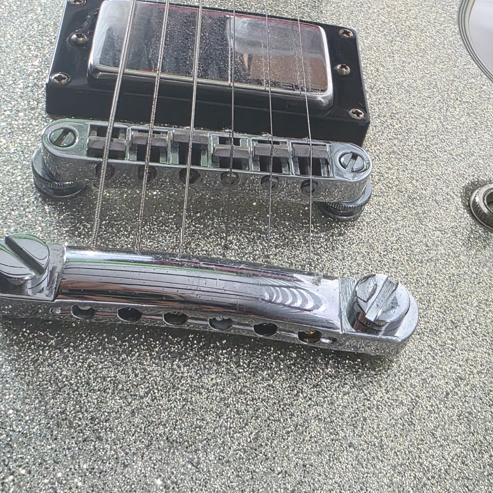 ESP LTD EC-1000 Deluxe Silver Sparkle MIK Korea Electric Guitar - EMG Pickups - Thumbnail 15