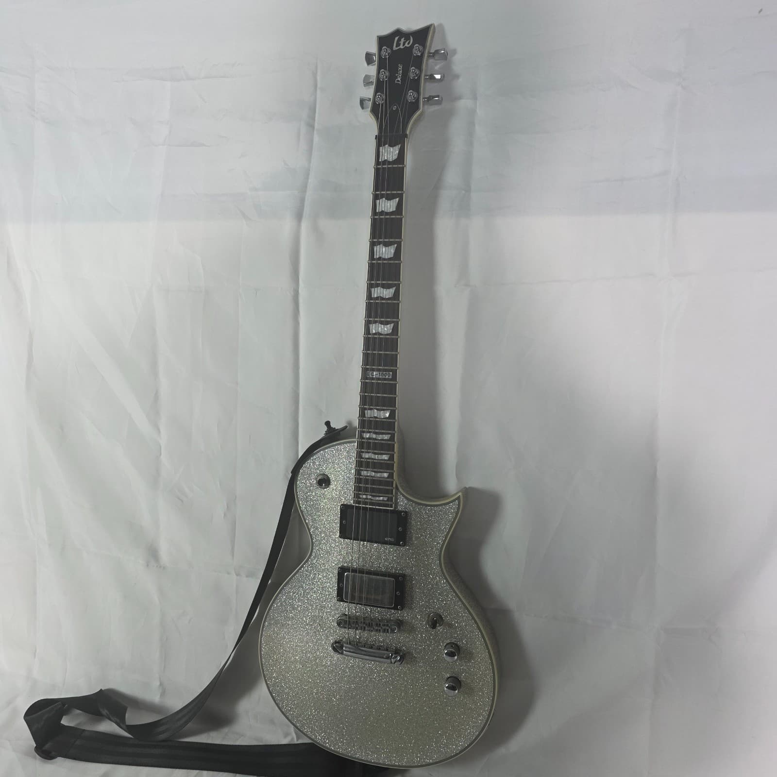 ESP LTD EC-1000 Deluxe Silver Sparkle MIK Korea Electric Guitar - EMG Pickups - Thumbnail 2