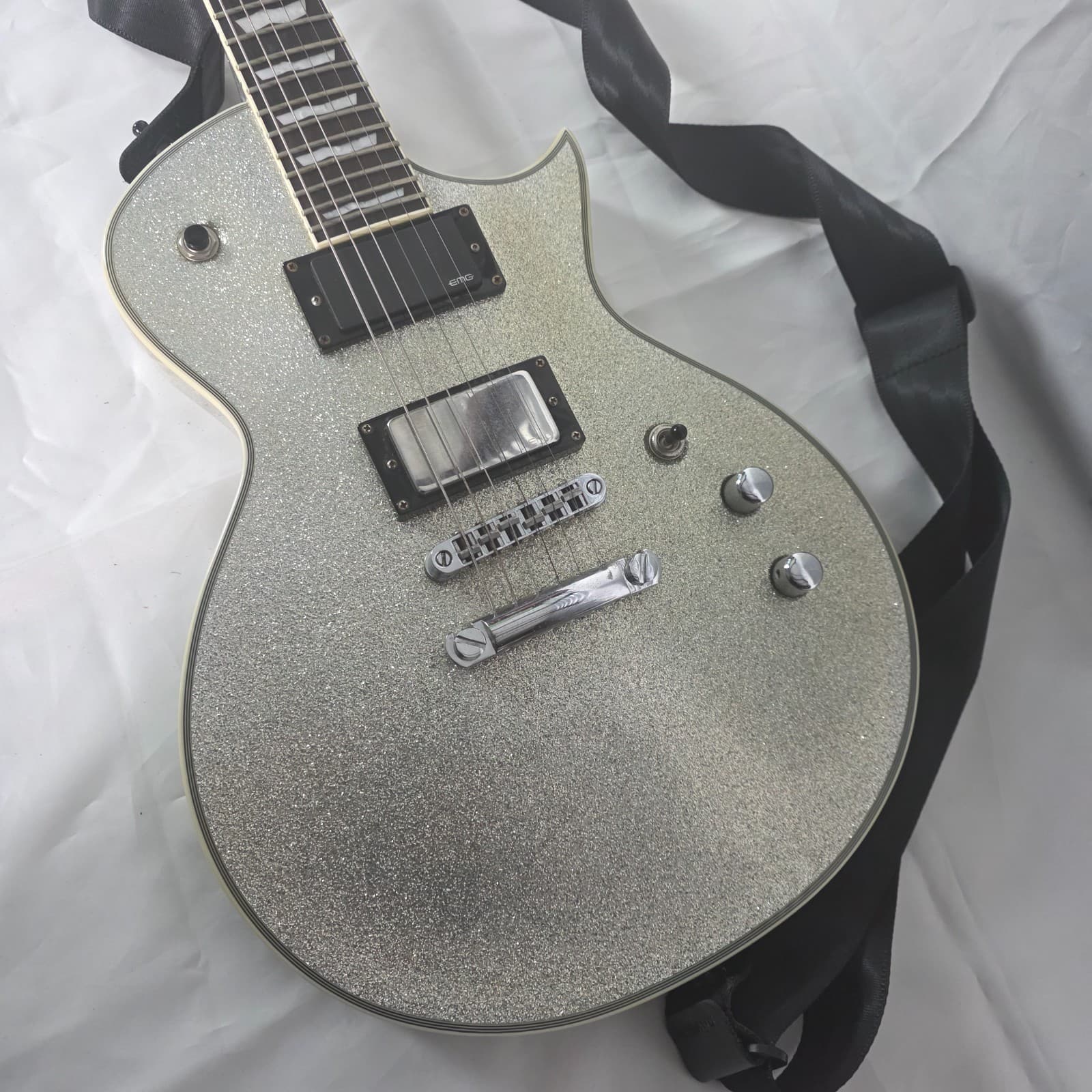 ESP LTD EC-1000 Deluxe Silver Sparkle MIK Korea Electric Guitar - EMG Pickups - Thumbnail 10