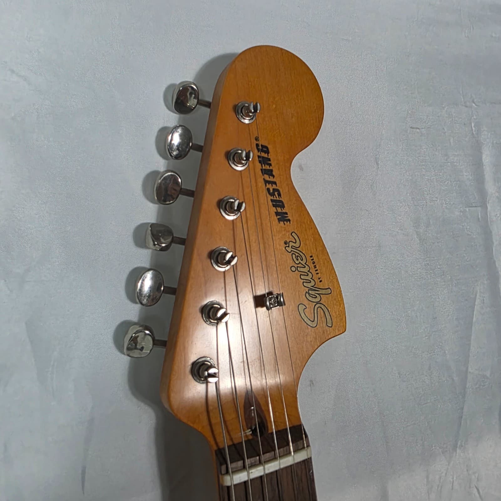 Squier by Fender Classic Vibe '60s Mustang Sonic Blue Poplar Maple 6 String - Thumbnail 5