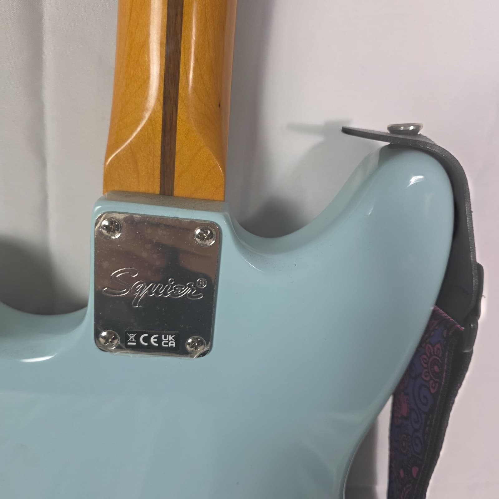 Squier by Fender Classic Vibe '60s Mustang Sonic Blue Poplar Maple 6 String - Thumbnail 12