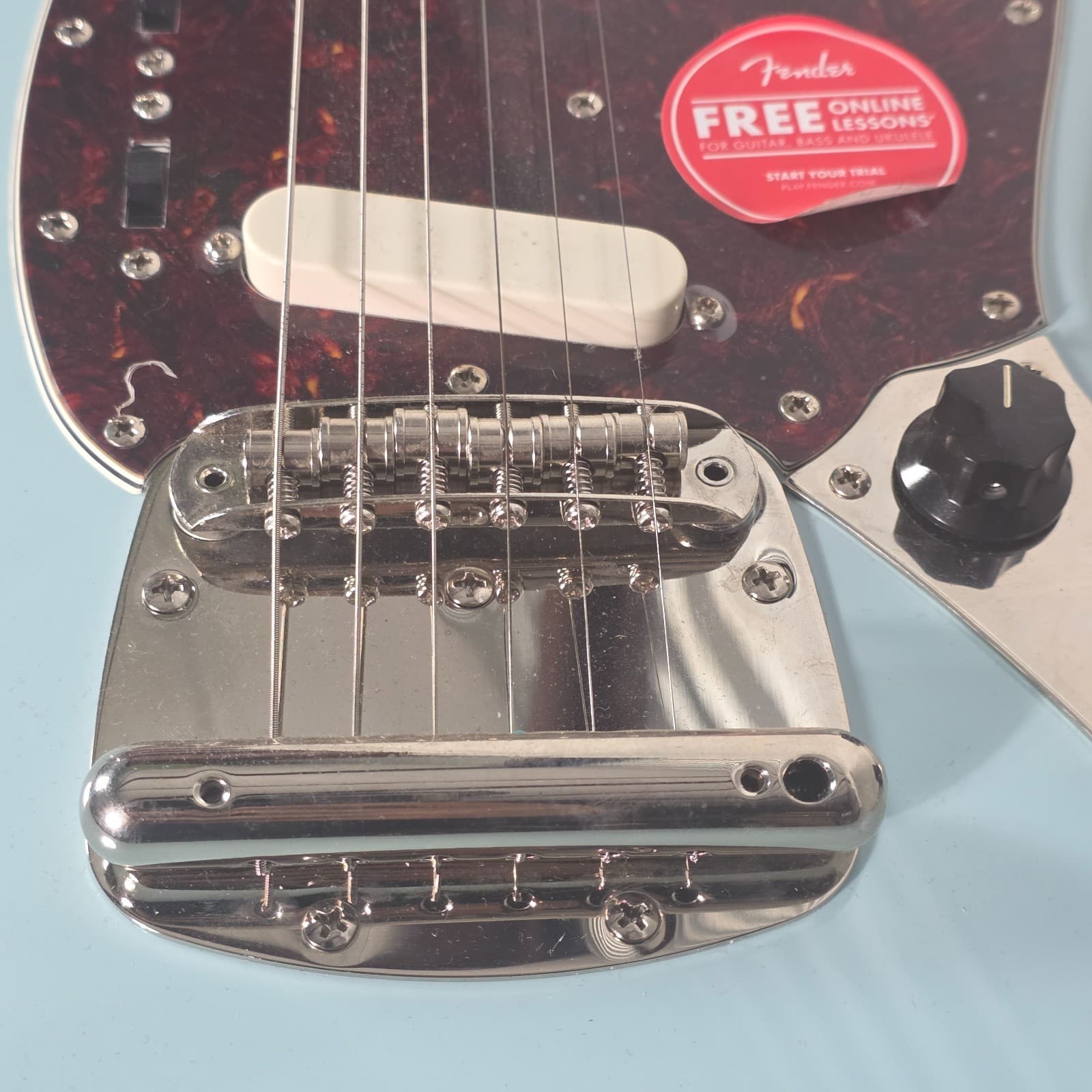 Squier by Fender Classic Vibe '60s Mustang Sonic Blue Poplar Maple 6 String - Thumbnail 15