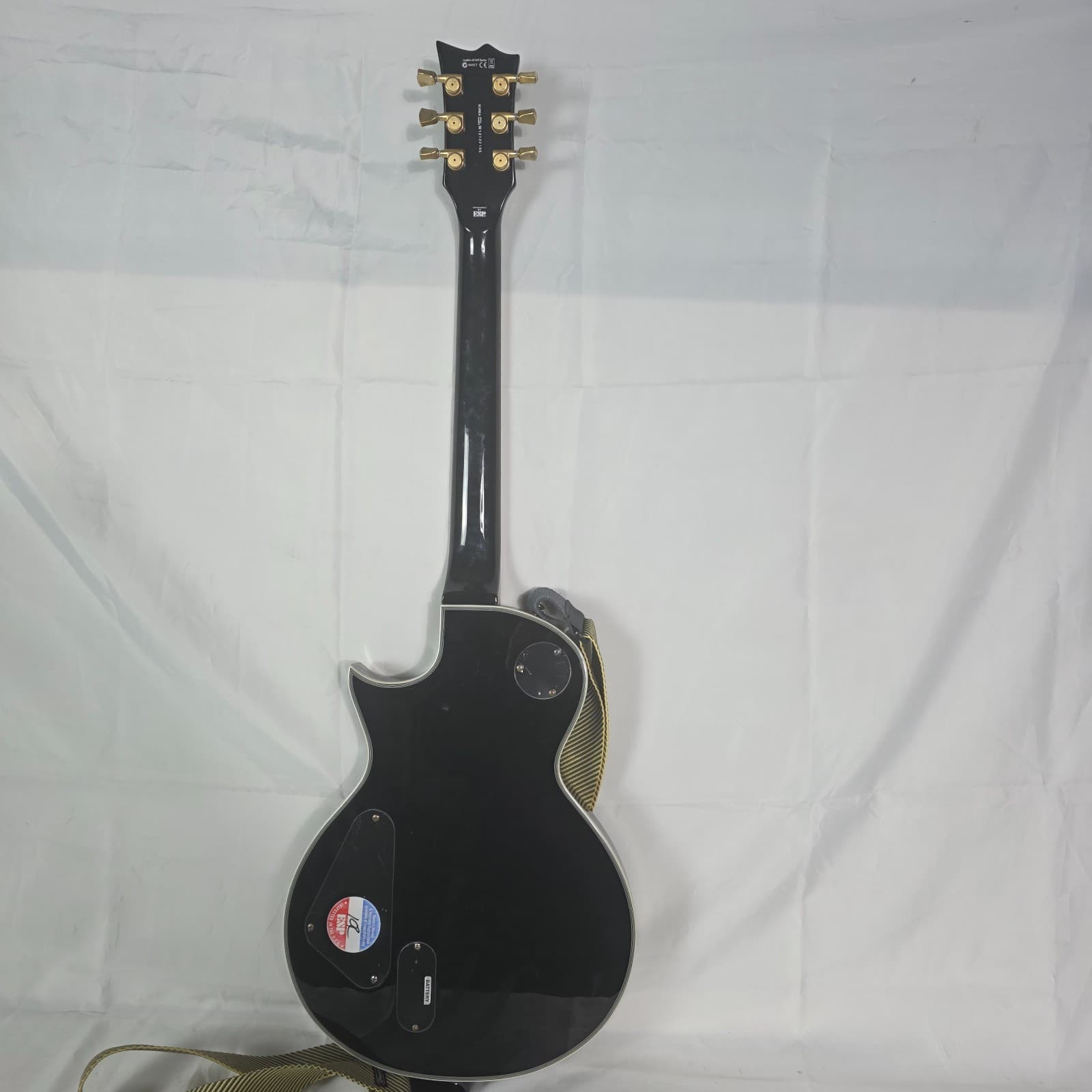 ESP LTD EC-1000T Deluxe Electric Guitar Gloss Black w/ Maple Fretboard Gold HW - Thumbnail 7