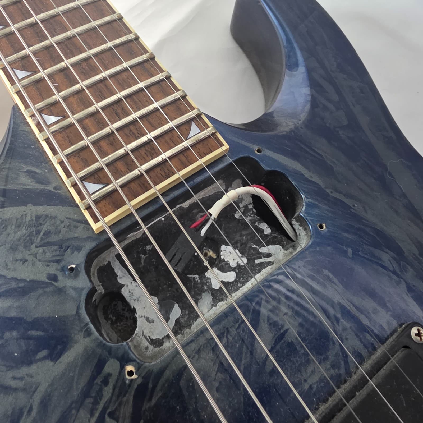 Jackson DKMG Dinky Blue Swirl EMG Pickups Electric Guitar Floyd Rose with/ Case - Thumbnail 8