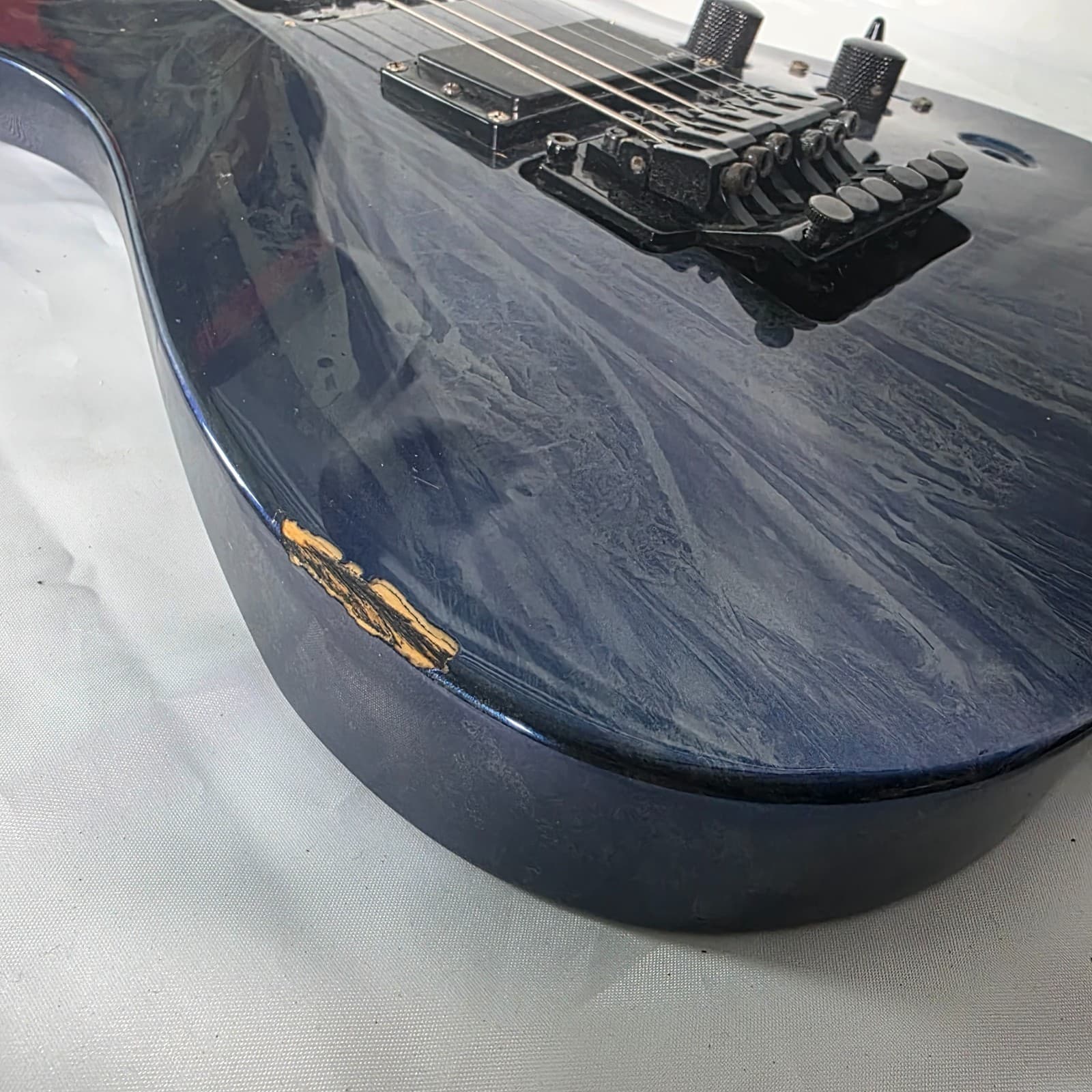 Jackson DKMG Dinky Blue Swirl EMG Pickups Electric Guitar Floyd Rose with/ Case - Thumbnail 15