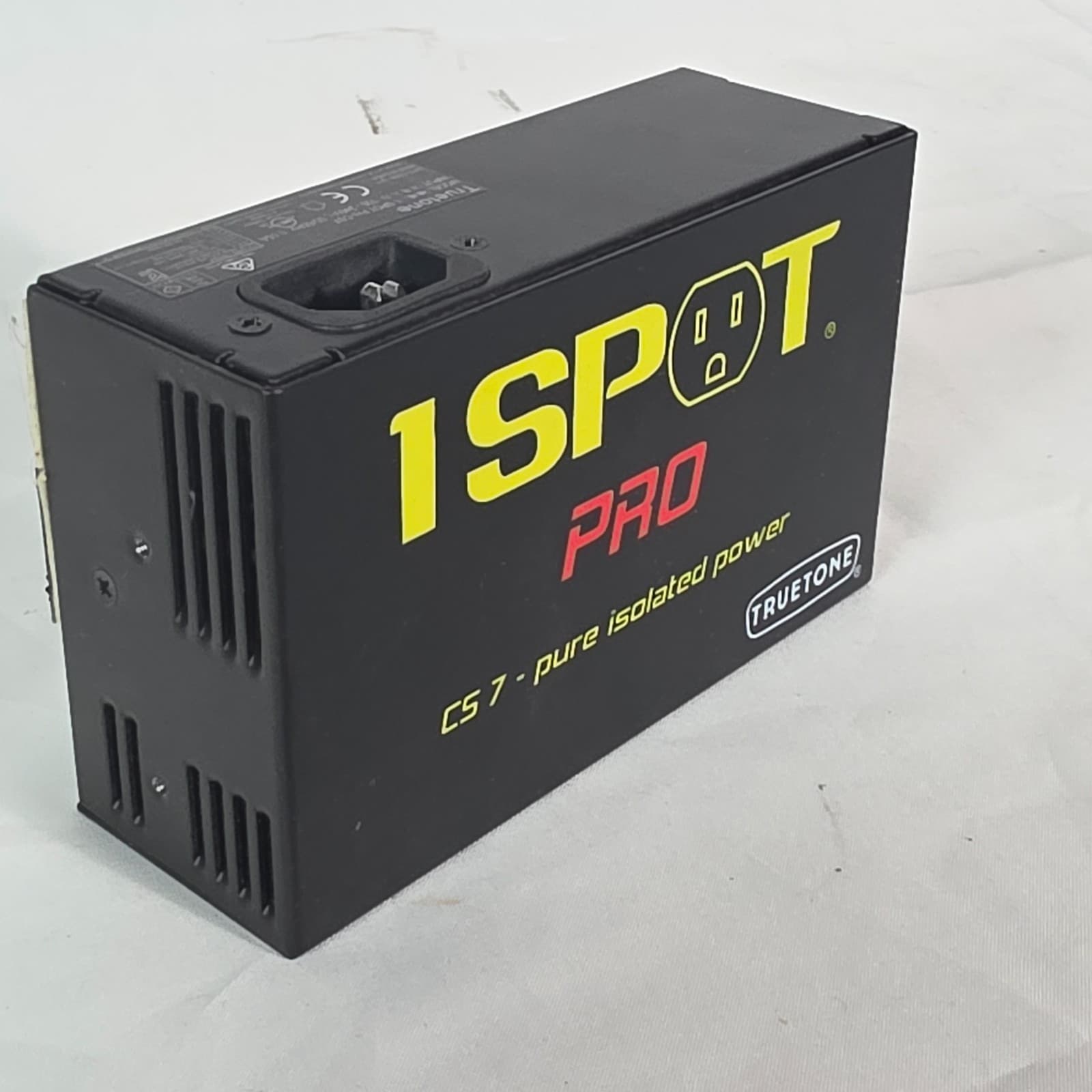 Truetone 1 SPOT Pro CS7 Pure Isolated Guitar Pedal Power Supply - 7 Outputs - Thumbnail 2
