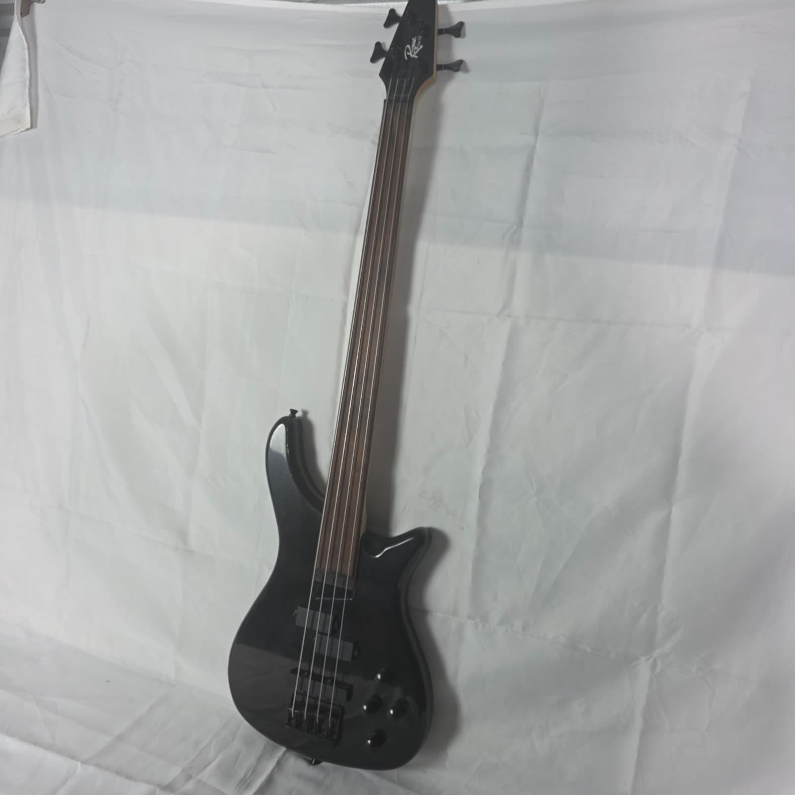 Rogue LX200BF Fretless Series II Bass Guitar Metallic Black - 4 String Bass - Thumbnail 3