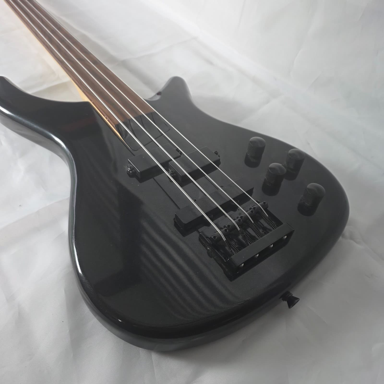 Rogue LX200BF Fretless Series II Bass Guitar Metallic Black - 4 String Bass - Thumbnail 8