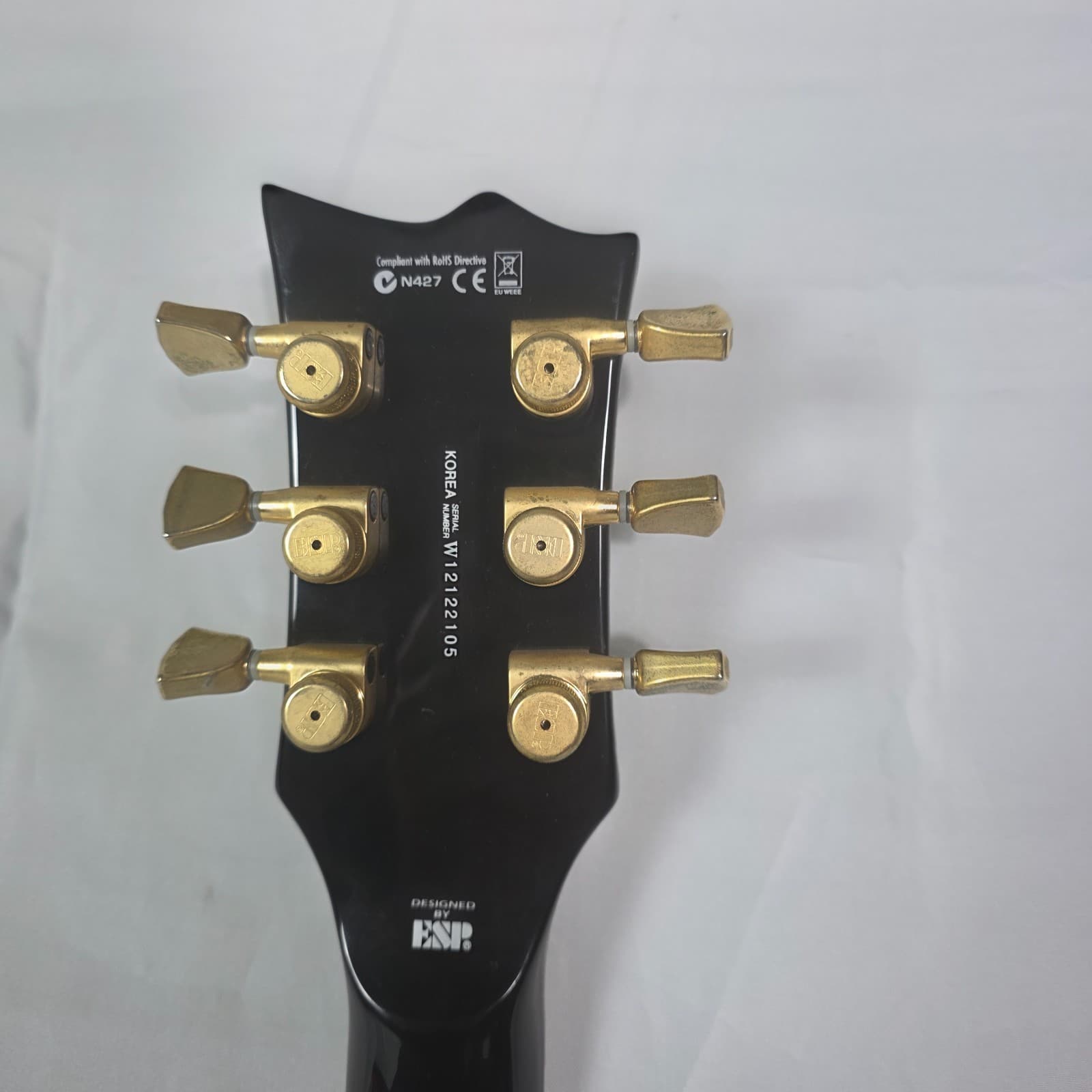 ESP LTD EC-1000T Deluxe Electric Guitar Gloss Black w/ Maple Fretboard Gold HW - Thumbnail 9