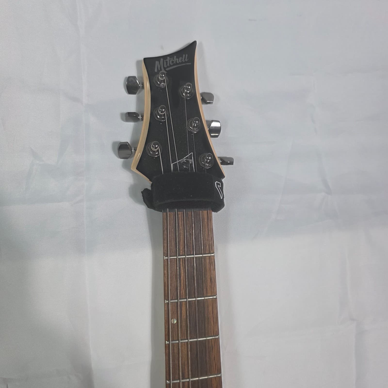 Mitchell MD200 Modern Rock Electric Guitar Dual Humbuckers Seafoam Green - Thumbnail 4