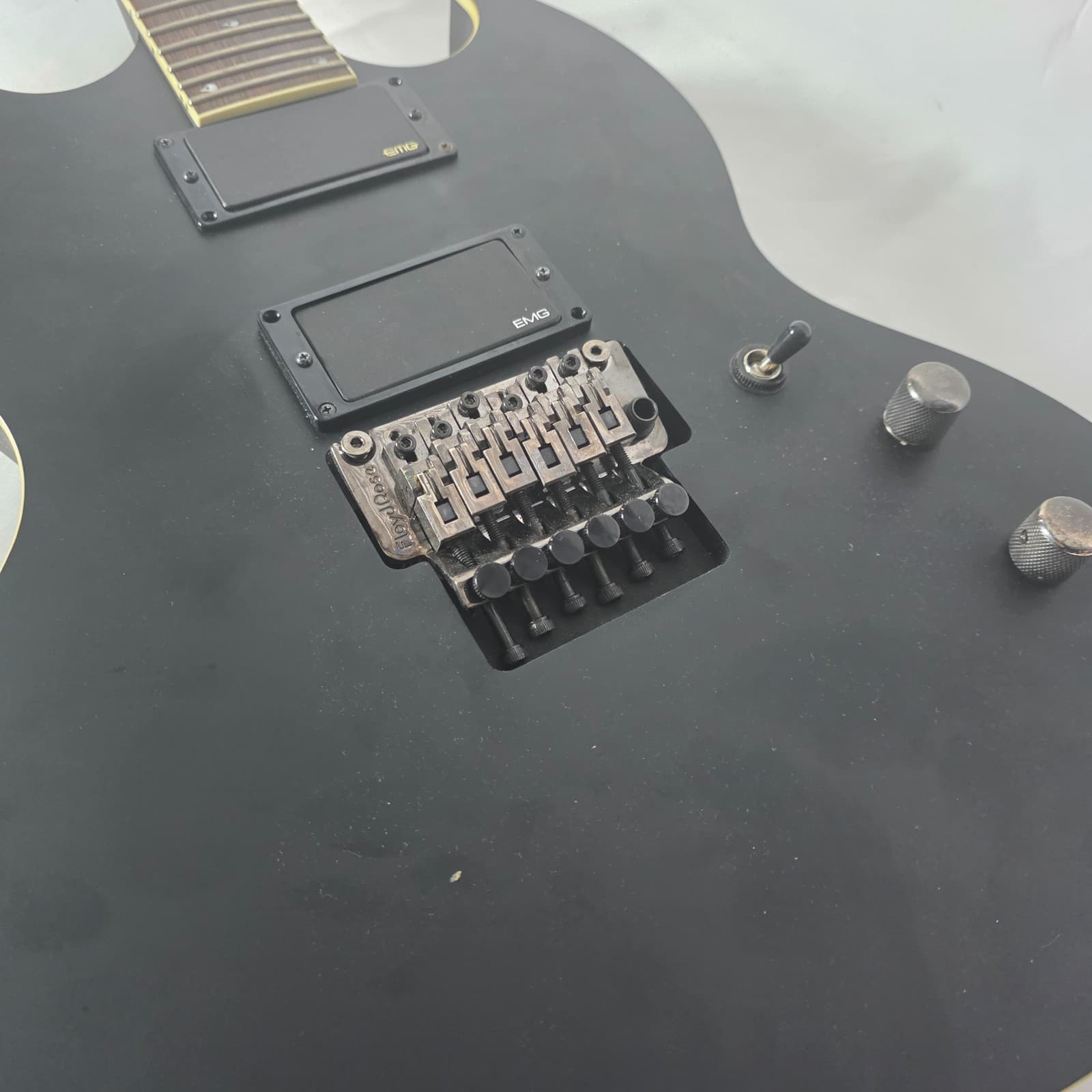 ESP LTD TM-600 Electric Guitar Travis Miguel Signature Viper - Black Satin 06-10 - Thumbnail 7