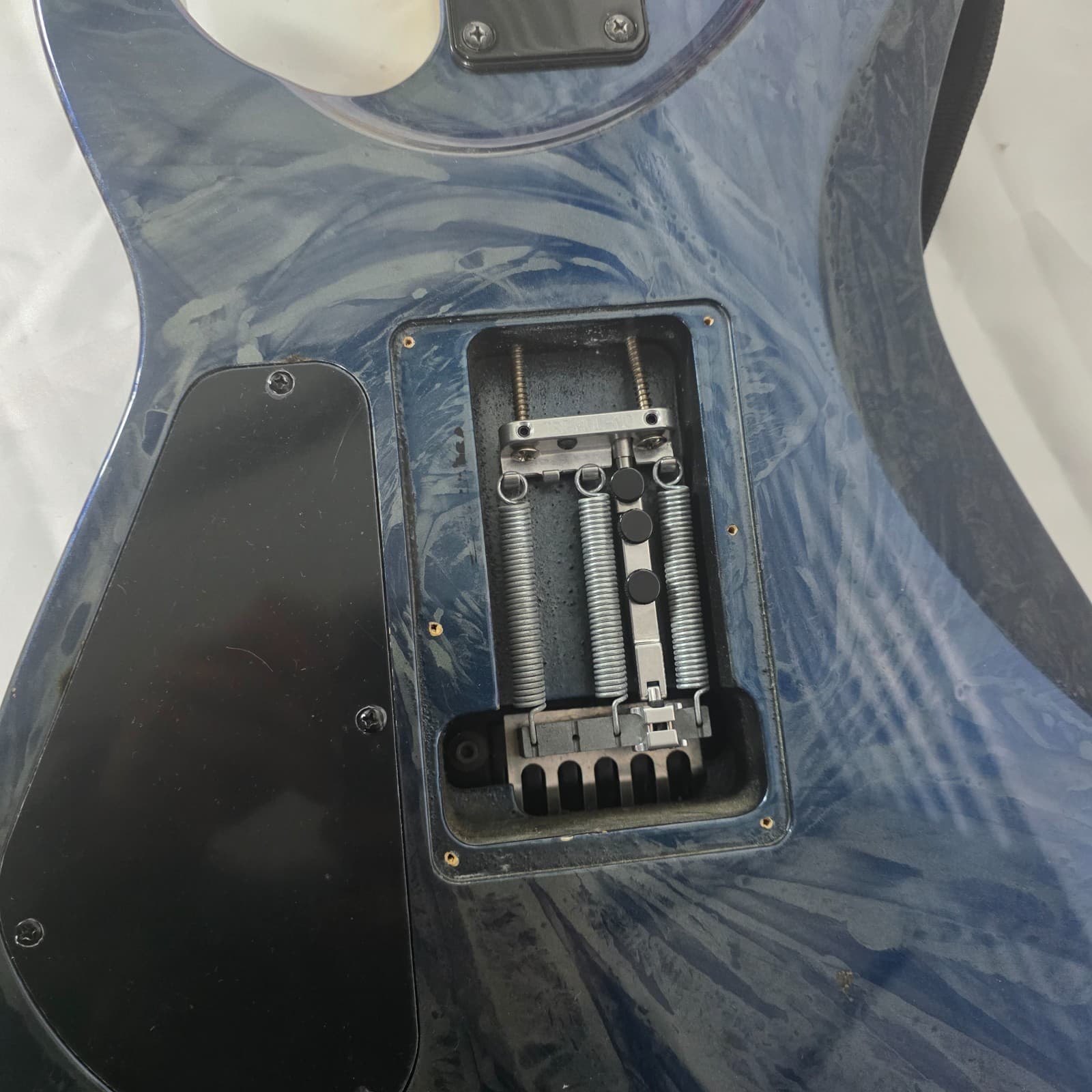 Jackson DKMG Dinky Blue Swirl EMG Pickups Electric Guitar Floyd Rose with/ Case - Thumbnail 19