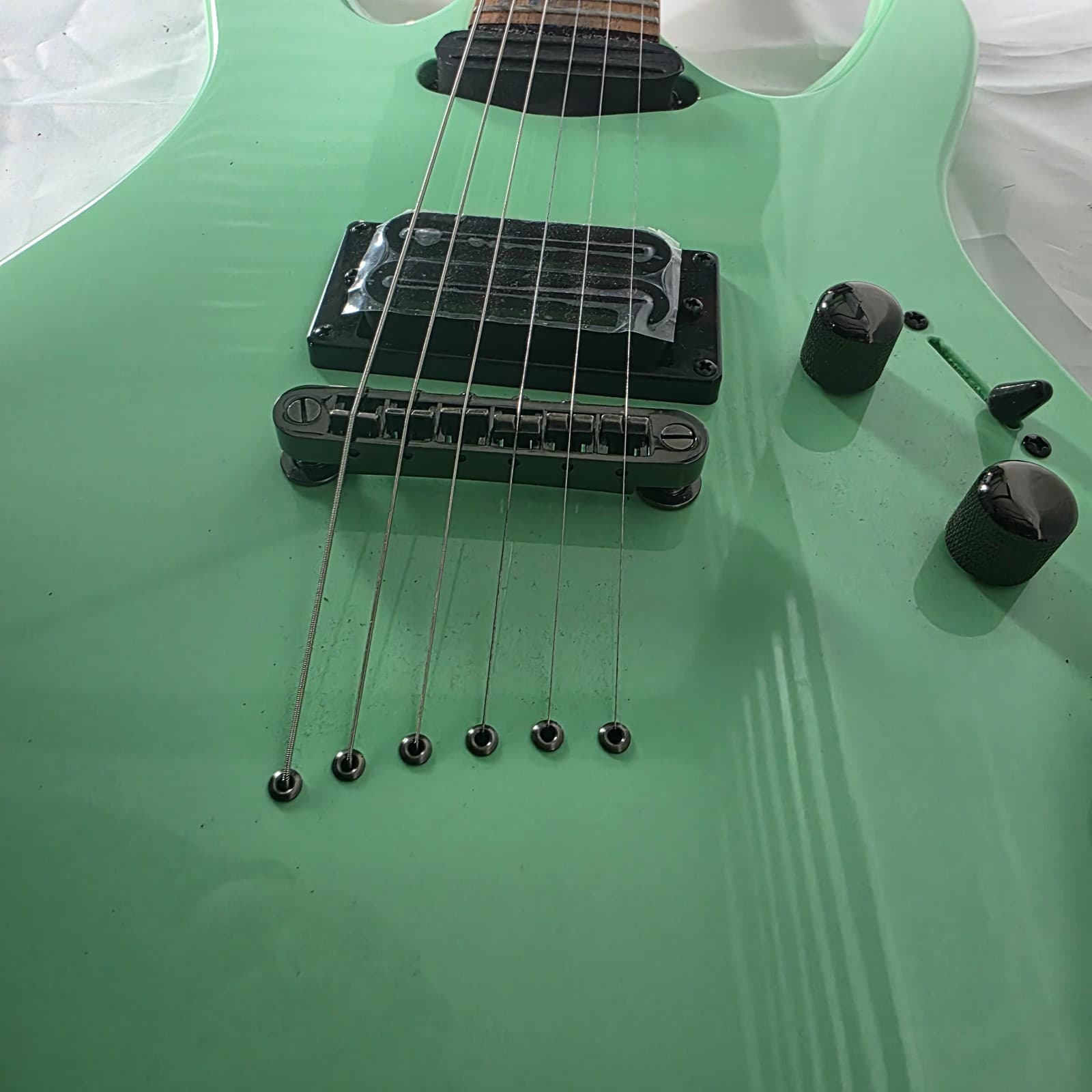 Mitchell MD200 Modern Rock Electric Guitar Dual Humbuckers Seafoam Green - Thumbnail 11