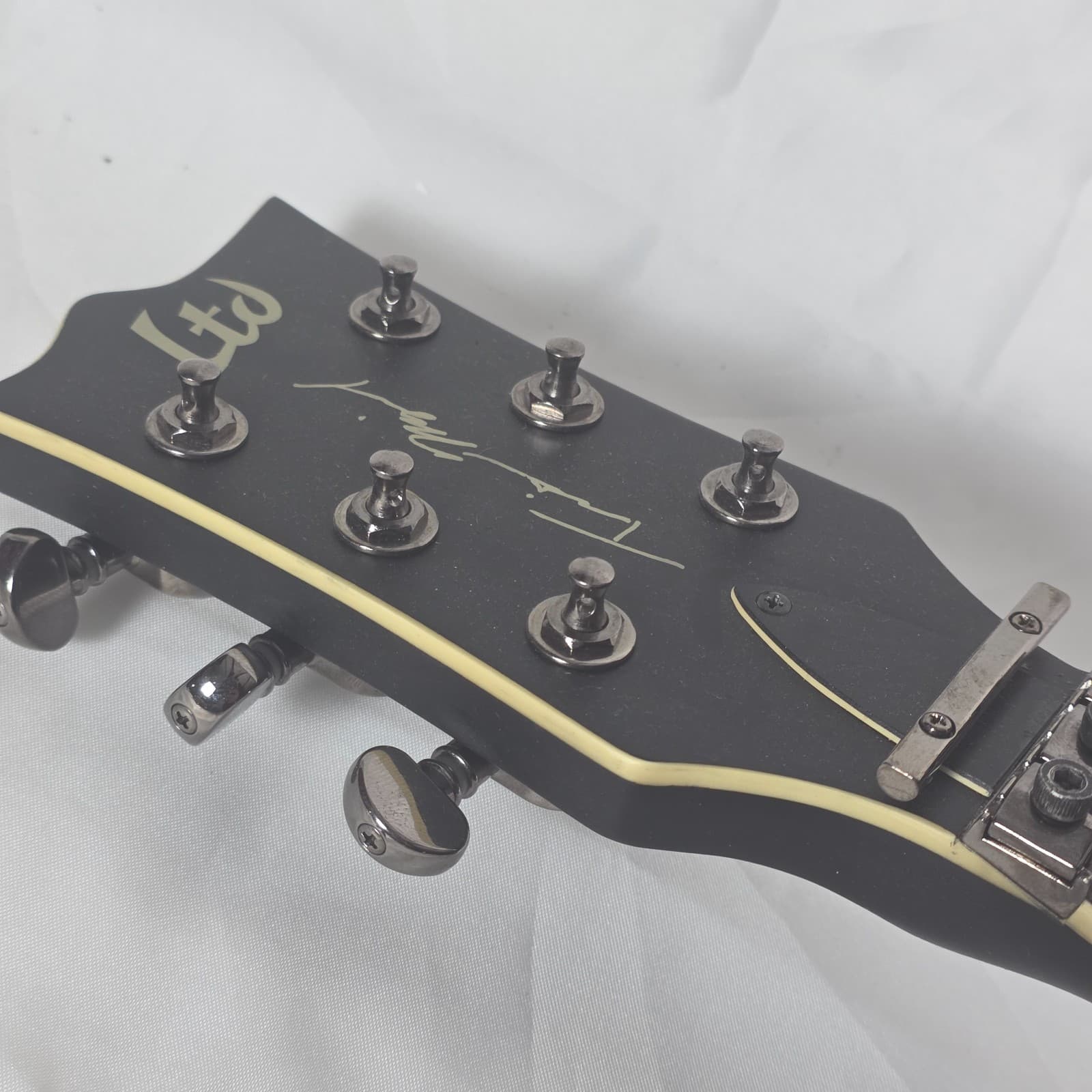 ESP LTD TM-600 Electric Guitar Travis Miguel Signature Viper - Black Satin 06-10 - Thumbnail 10