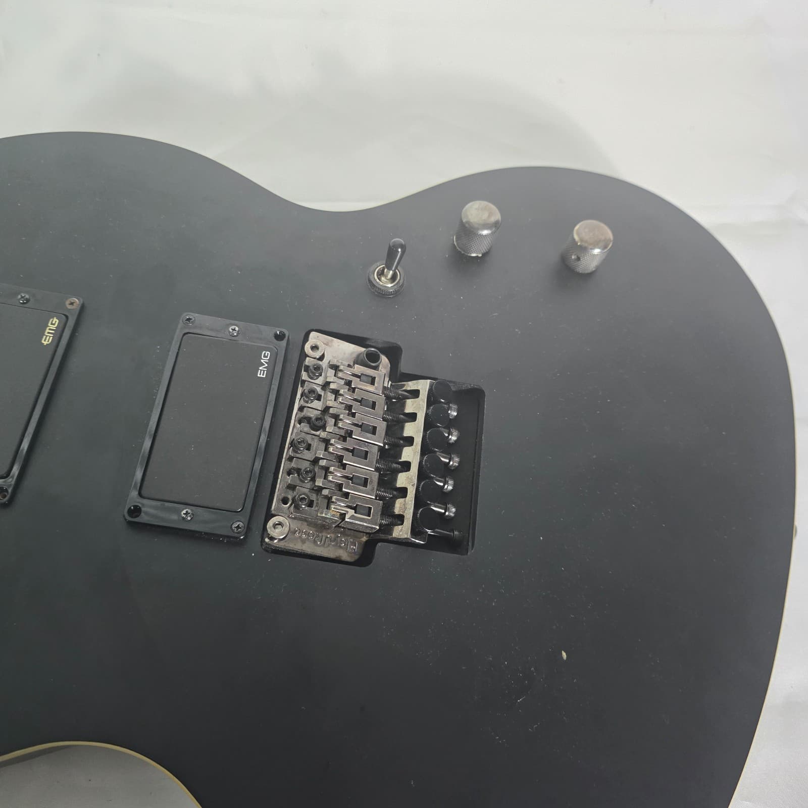 ESP LTD TM-600 Electric Guitar Travis Miguel Signature Viper - Black Satin 06-10 - Thumbnail 21