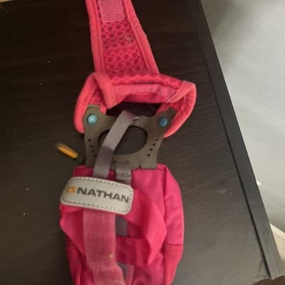 Nathan Pink SpeedDraw Plus Insulatd for Wrist and Hydration Bottle Running Gear - Thumbnail 2