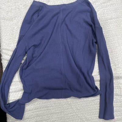 Double Zero Women’s Purple Long Sleeve V Neck Top Size Small - Thumbnail 3