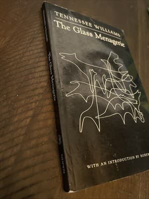 The Glass Menagerie - paperback, Tennessee Williams, 9780811214049 - Thumbnail 3